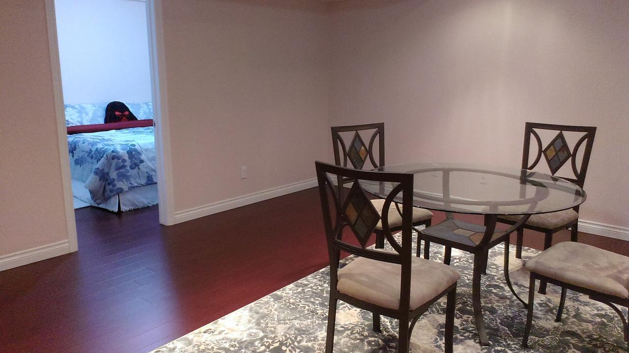Hb Guest Home 5 워털루 외부 사진