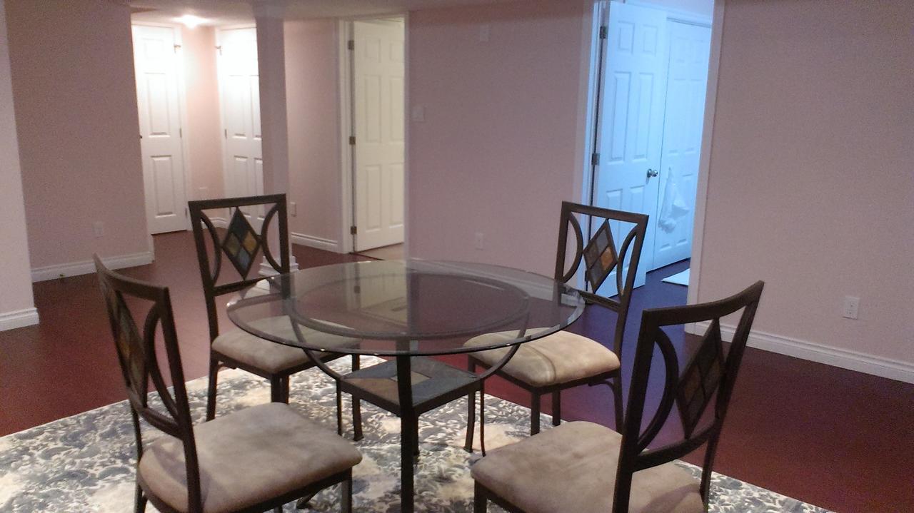 Hb Guest Home 5 워털루 외부 사진