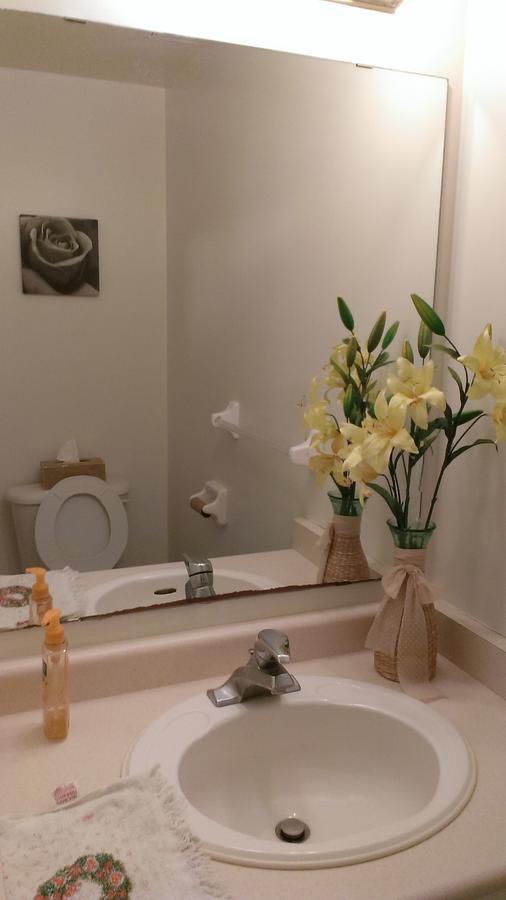 Hb Guest Home 5 워털루 외부 사진